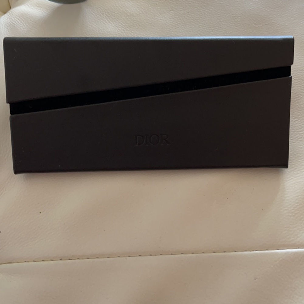 Christian Dior Sunglasses - Picture 6 of 7